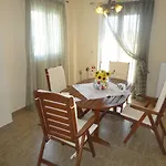 Elpida * 斯沃伦塔