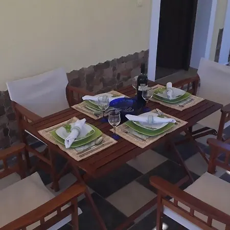 Elpida Case de vacanță *